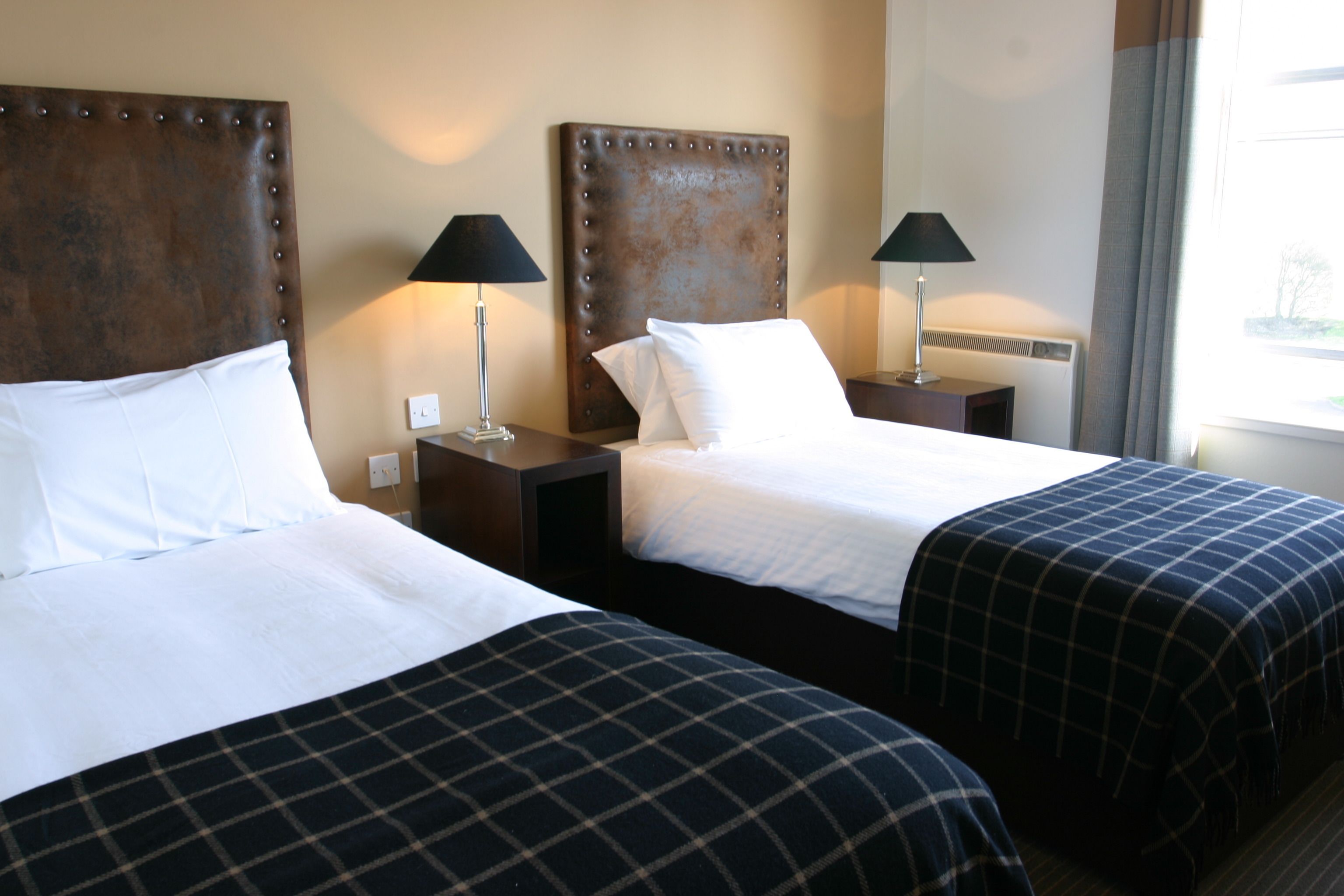 Eight Acres Hotel & Spa