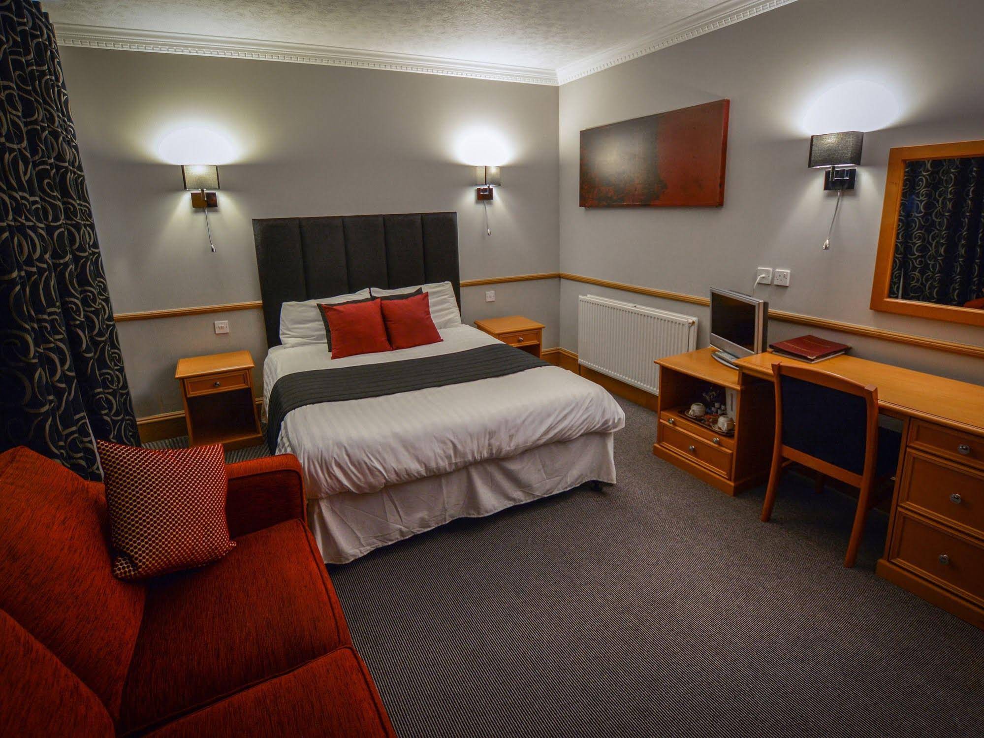 New Inn Hotel