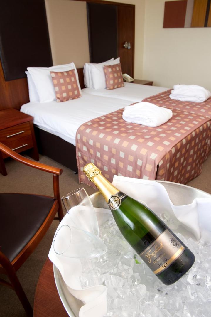 Muthu Glasgow River Hotel