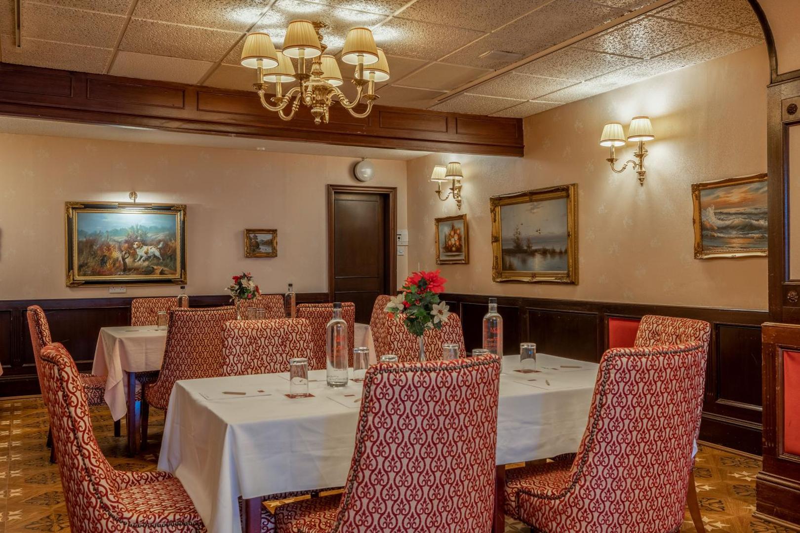 Muthu Fort William Hotel