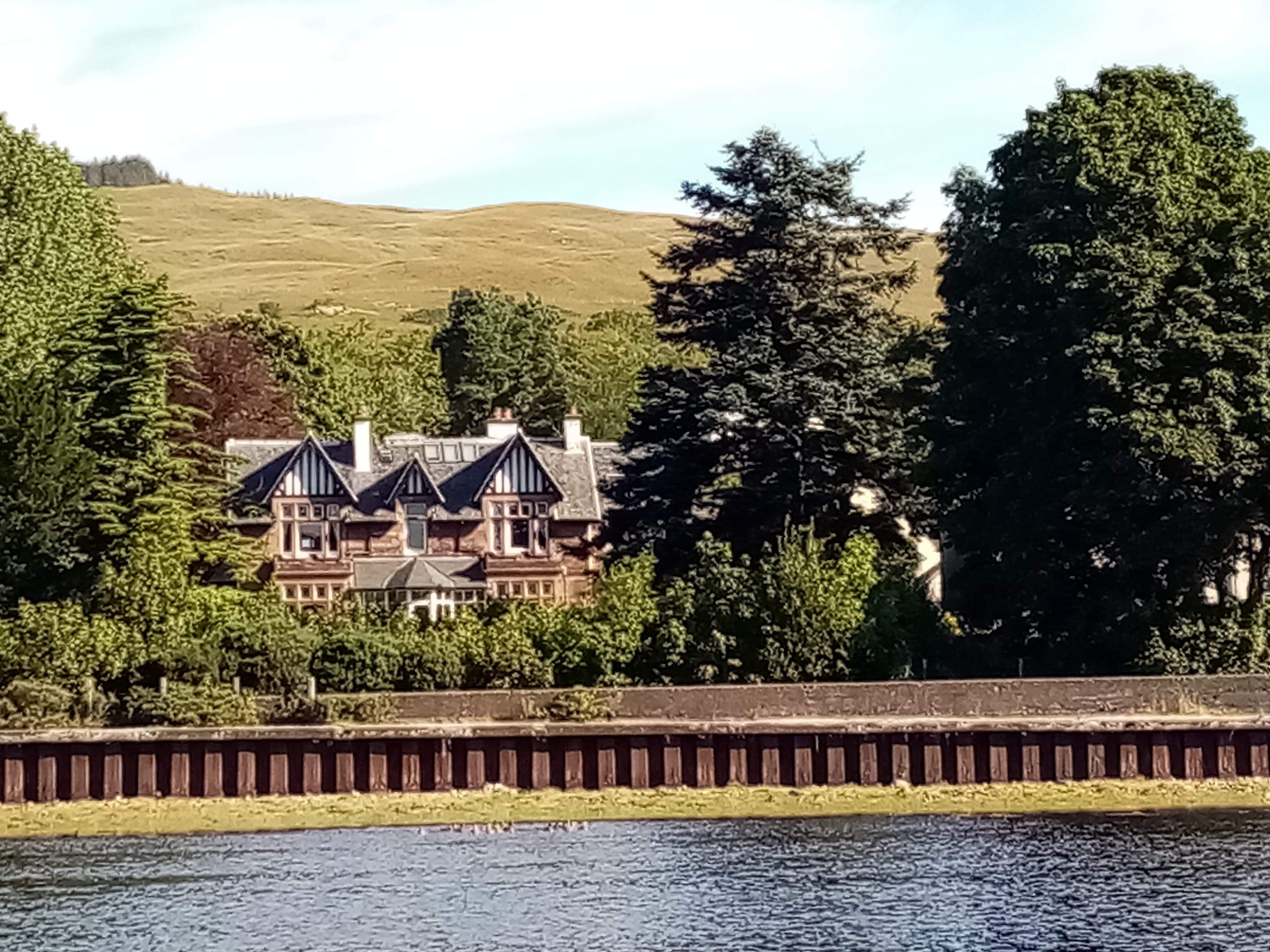 Ravenswood House