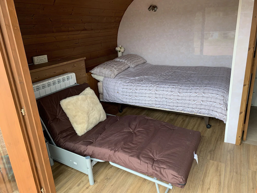 AC/DC Glamping