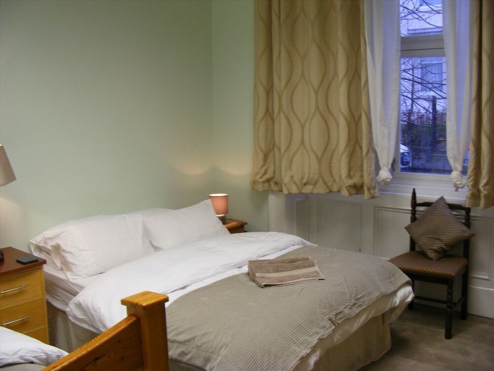 Bank Street Guest House