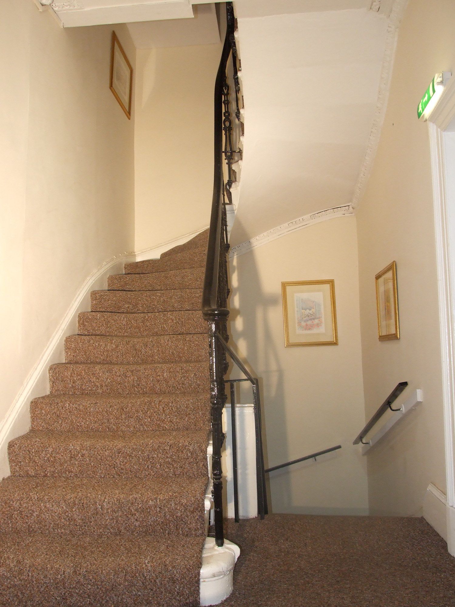 Glasgow House