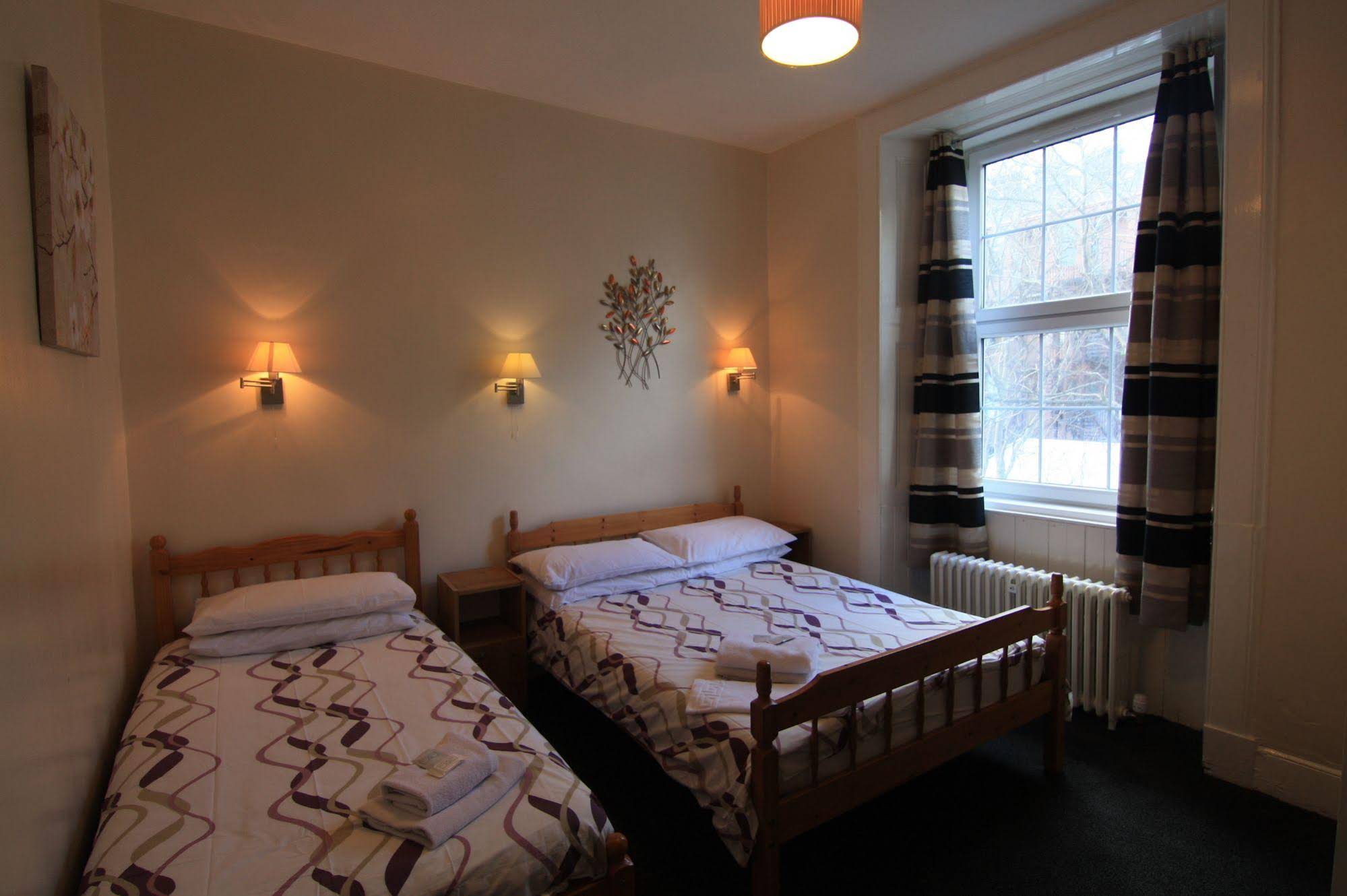 Hampton Court Guest House