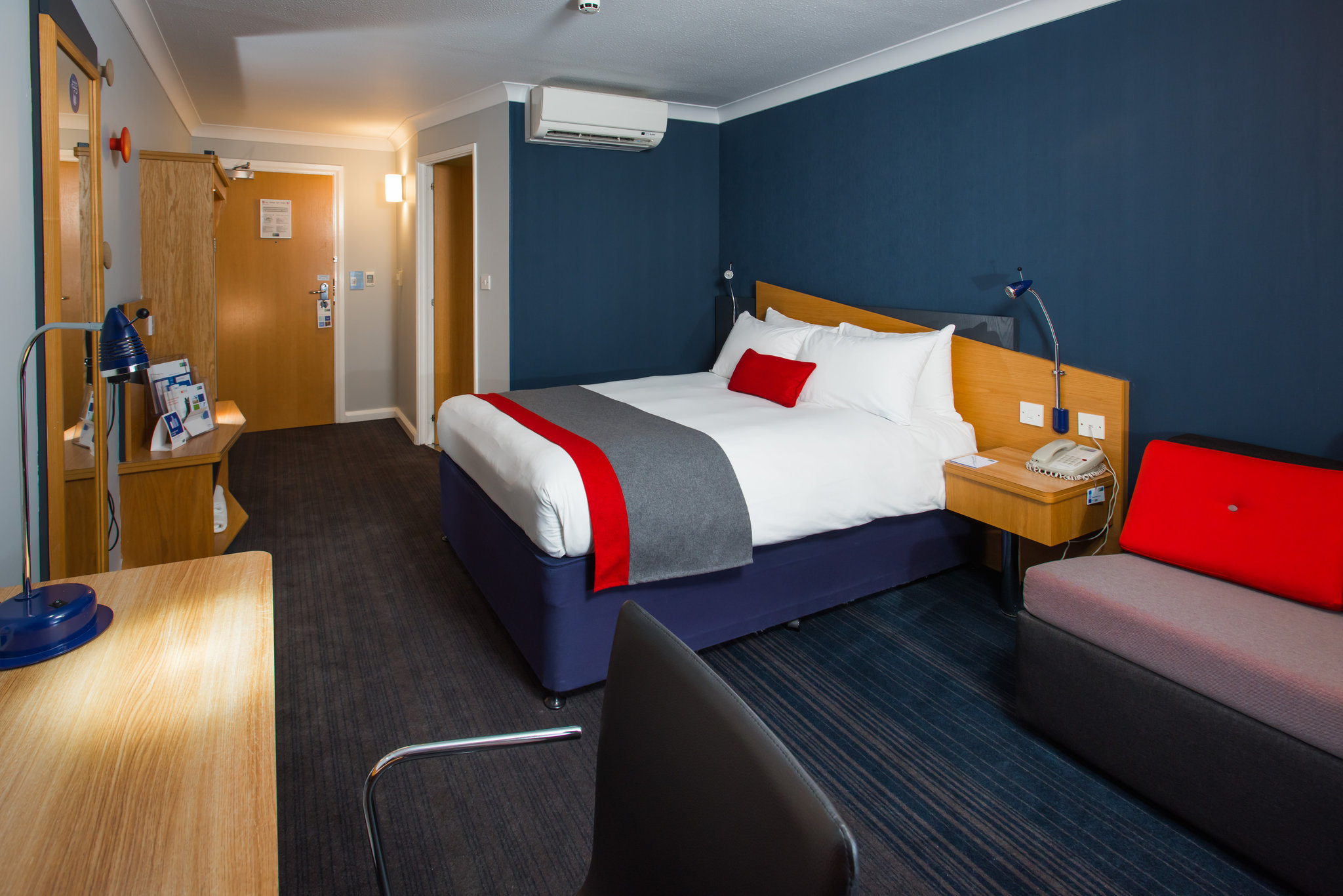 Holiday Inn Express Glasgow - City Centre Riverside