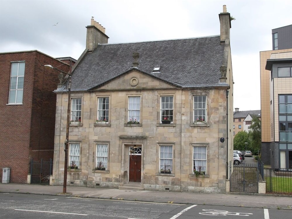 No 52 Charlotte Street