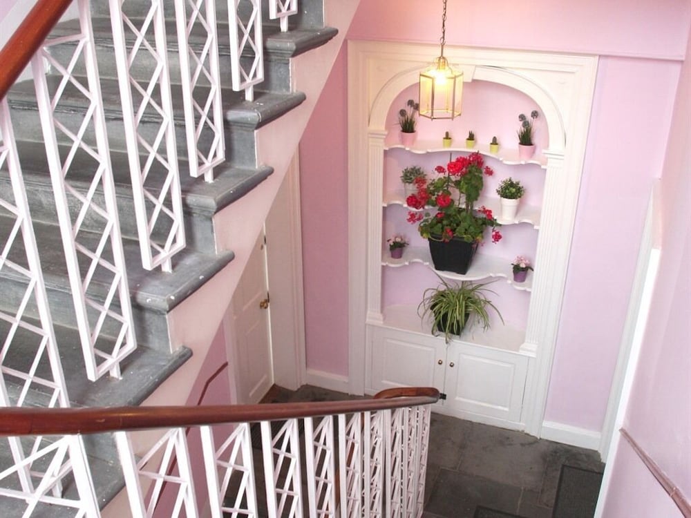 No 52 Charlotte Street