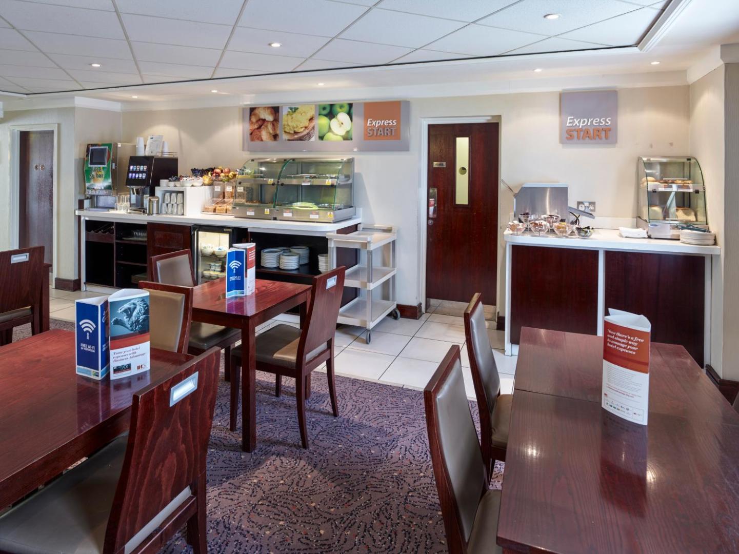 Holiday Inn Express Glenrothes