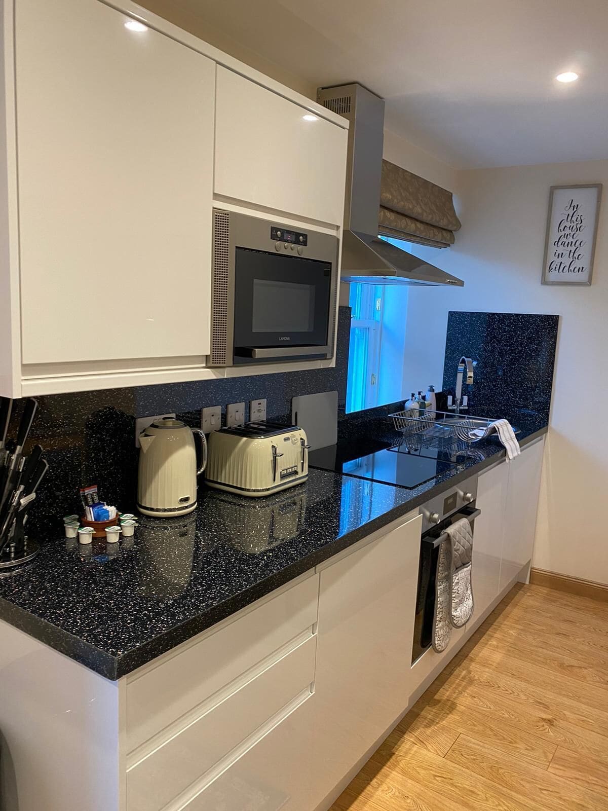 Waverley Inn Apartments