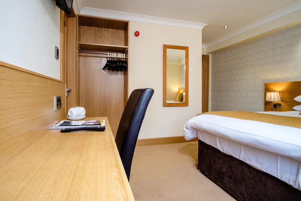 Victoria Hotel
