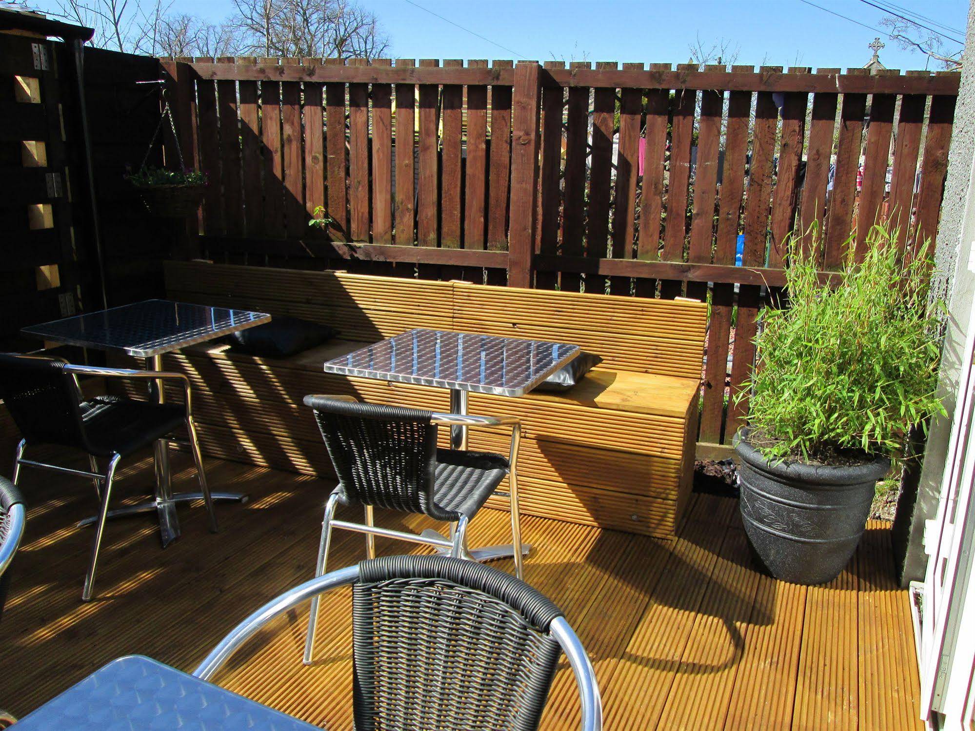 Robertson Arms Hotel