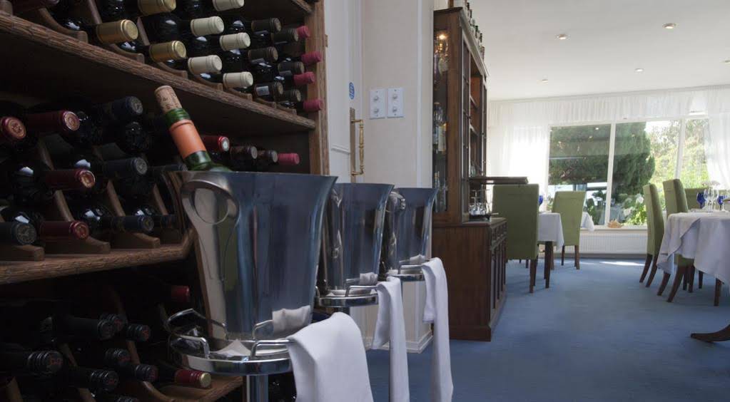 Sunny Brae Hotel