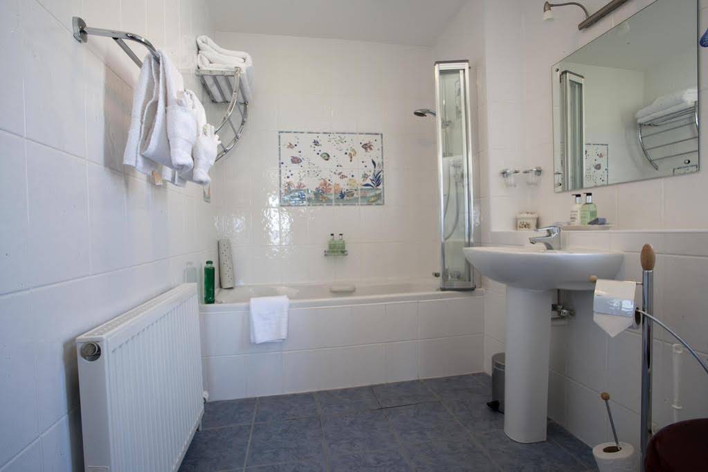 Sunny Brae Hotel