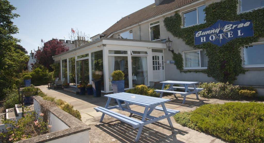 Sunny Brae Hotel