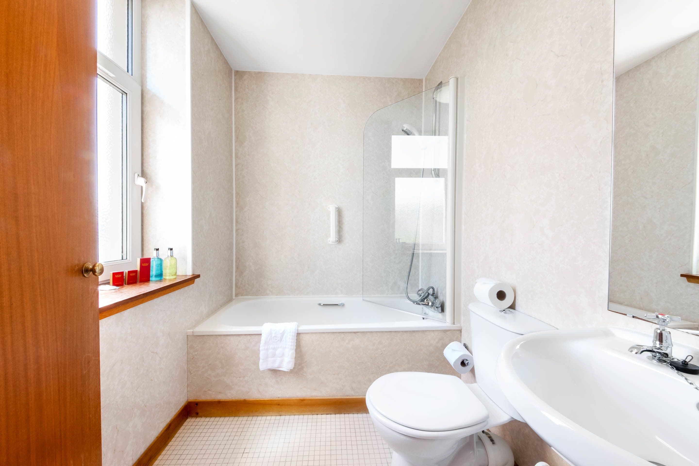 Muthu Alexandra Hotel