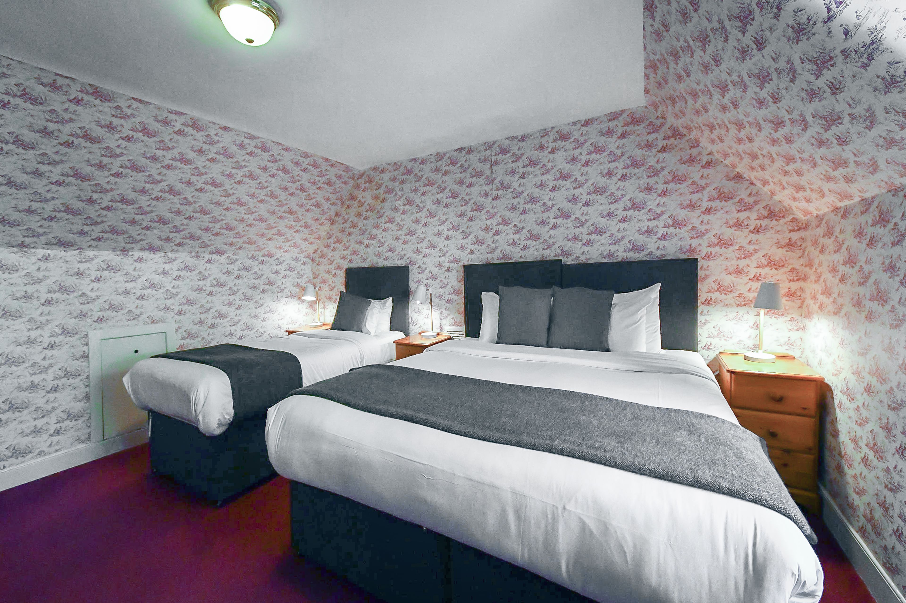 McKays Hotel, Bar & Restaurant