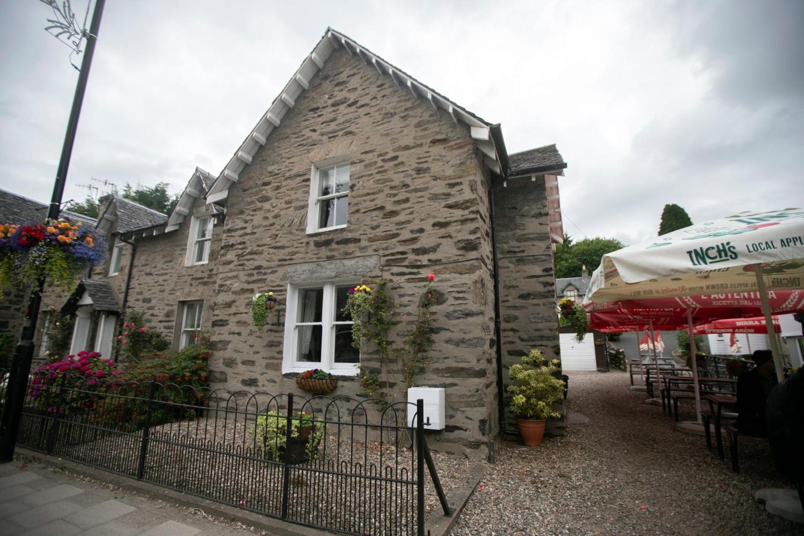 McKays Hotel, Bar & Restaurant