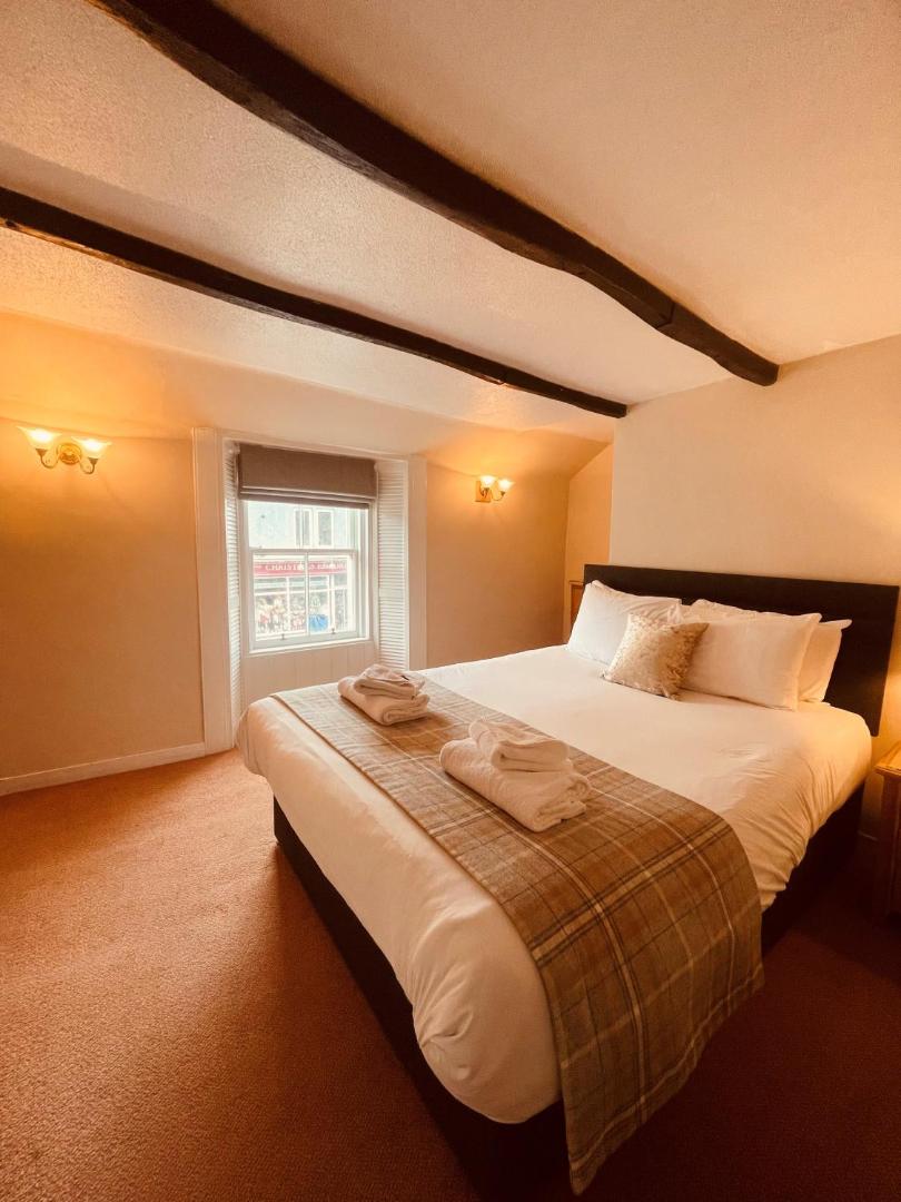 McKays Hotel, Bar & Restaurant