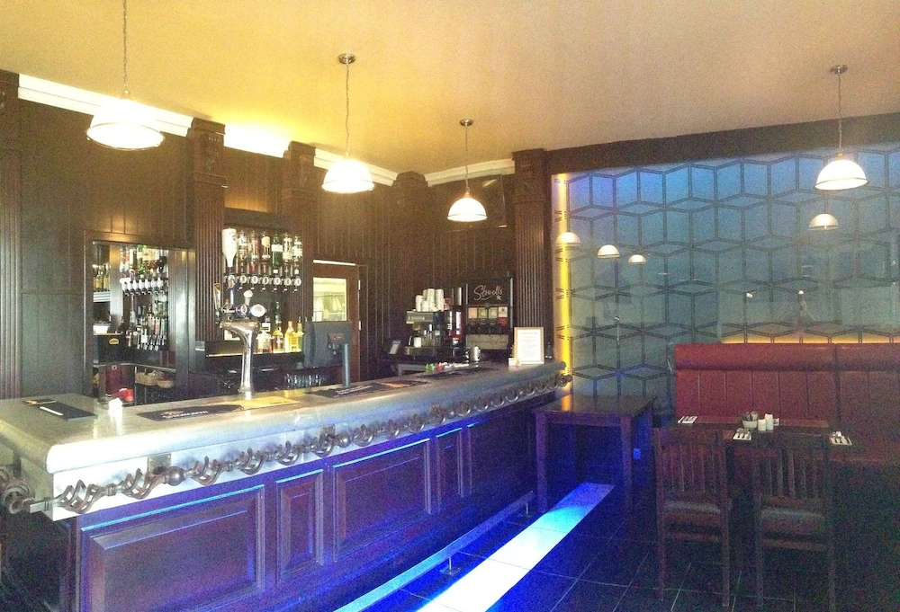 The Caledonia Hotel
