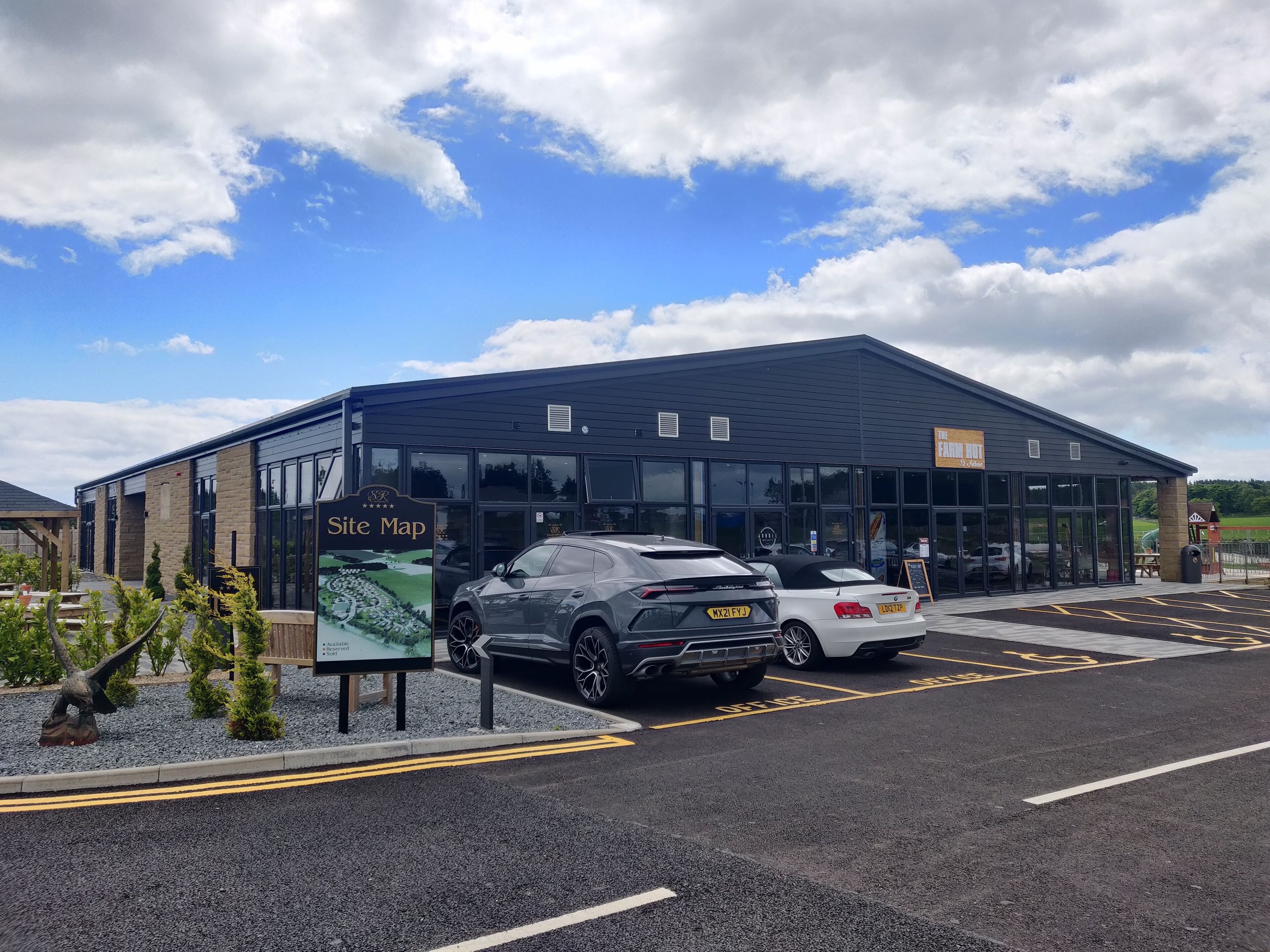 Saltire 26 with Hot Tub 3 Bed