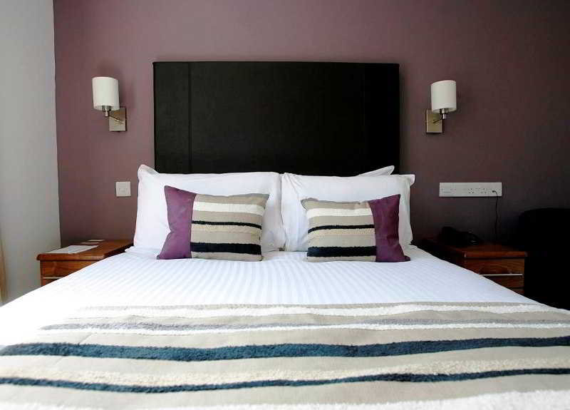 Stirling Court Hotel