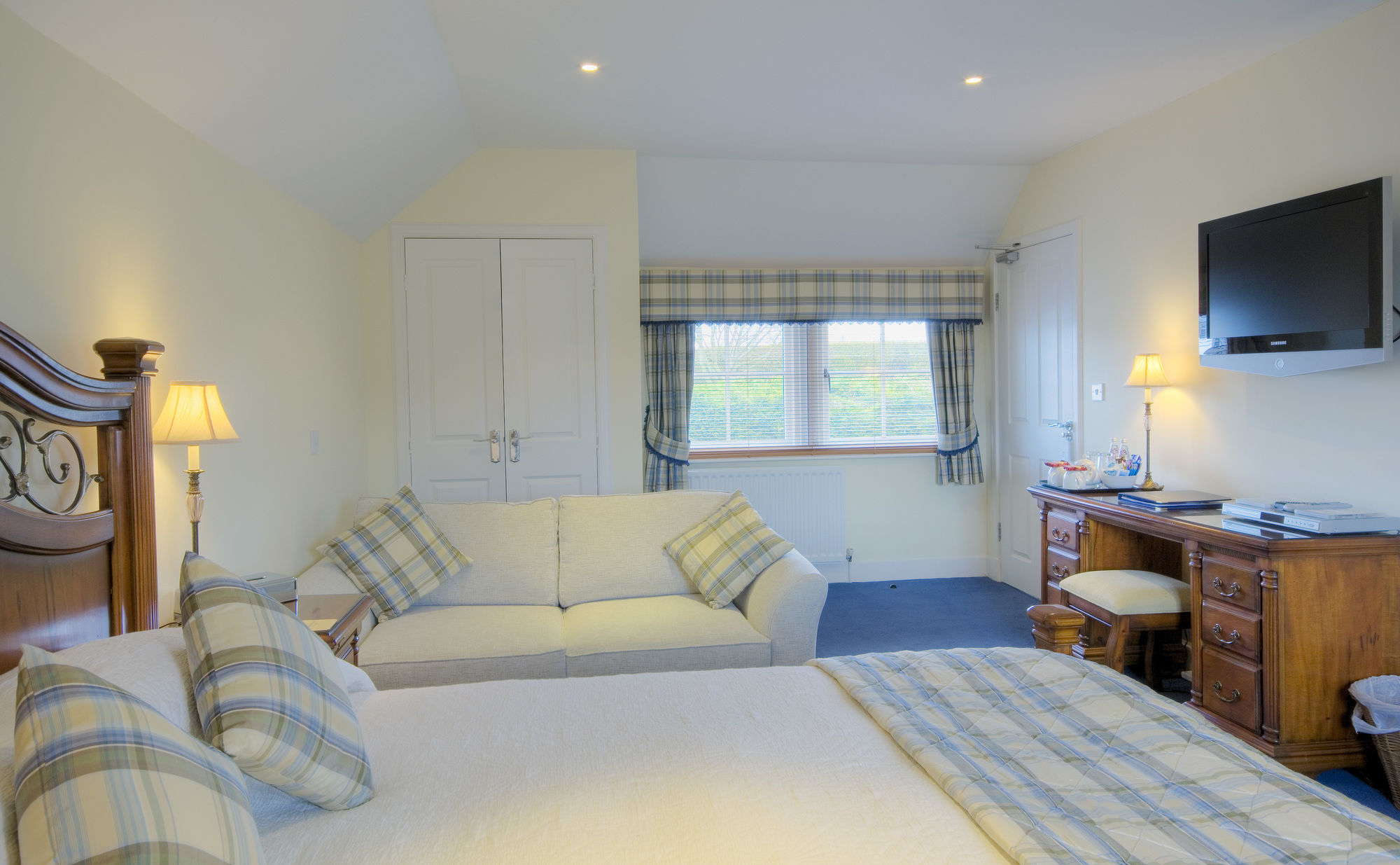 The Wheatsheaf Hotel & Restaurant