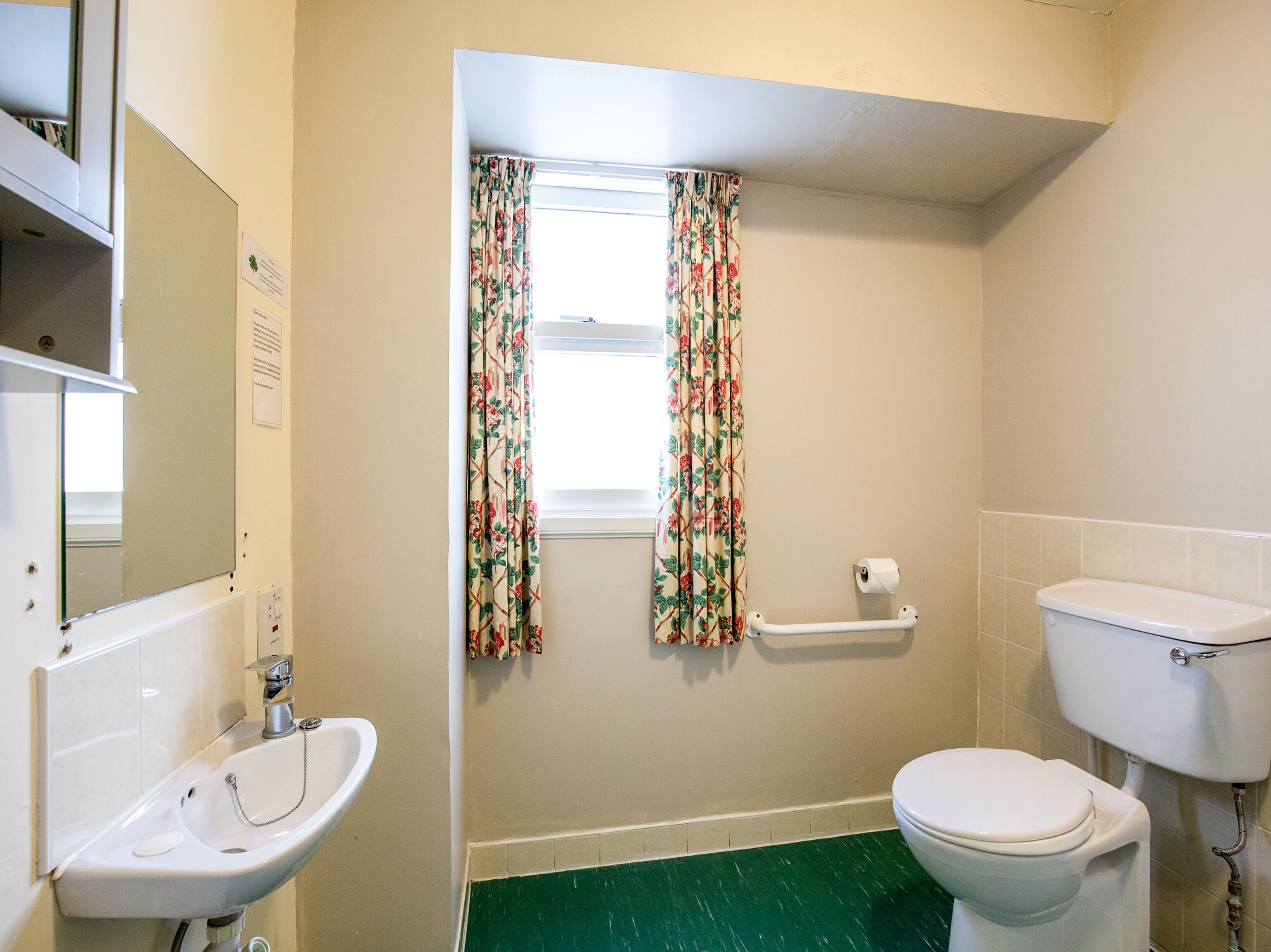 The Richmond Arms Hotel