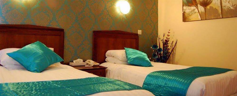 Dartmoor Lodge