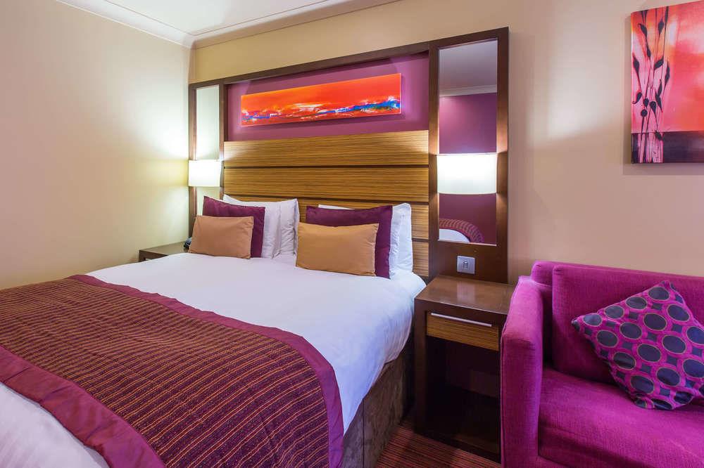 Ashford International Hotel