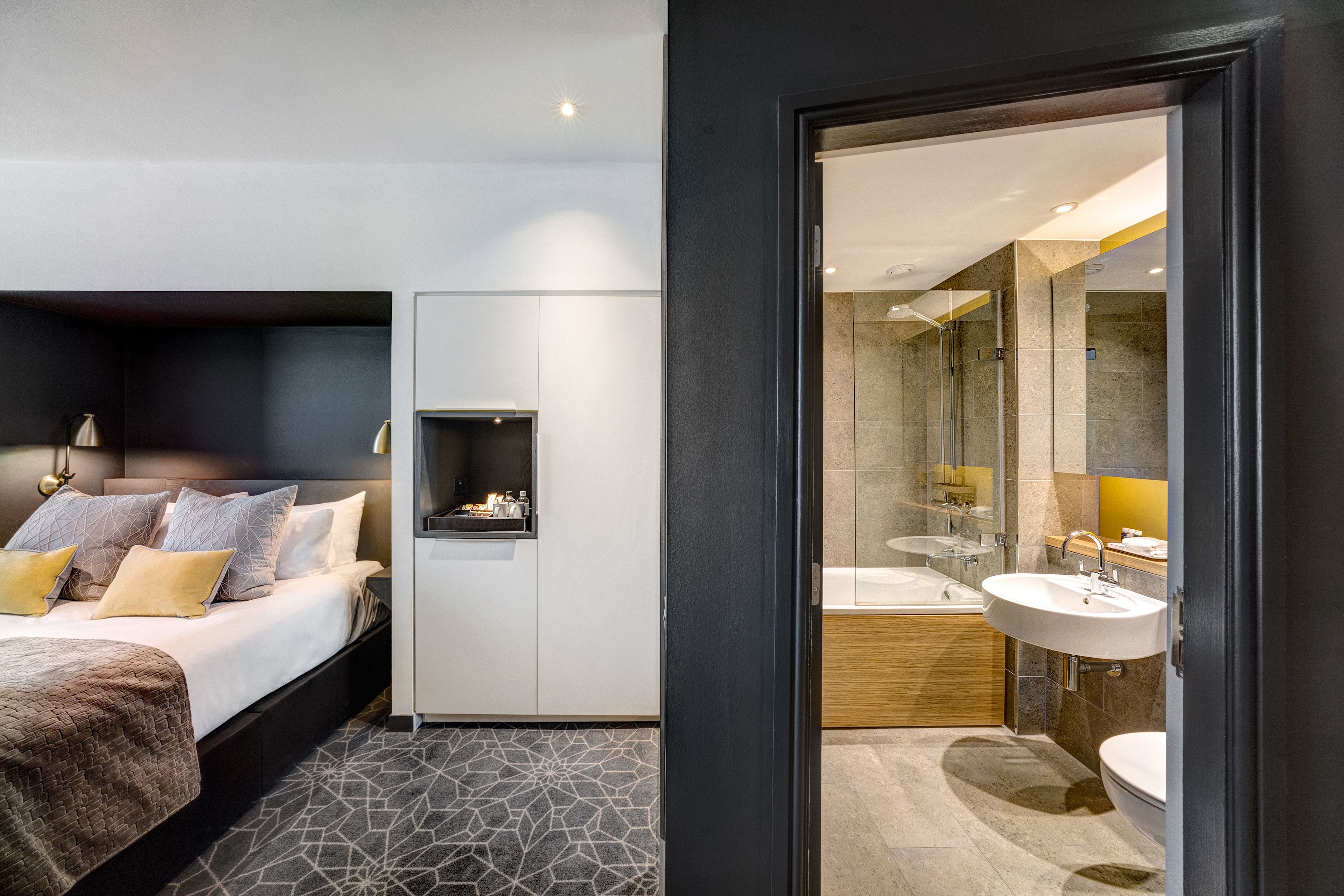 Apex City of Bath Hotel