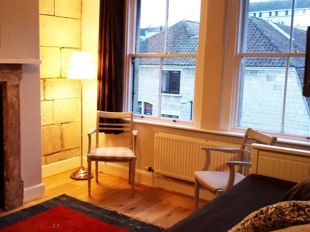 Bath Holiday Suites
