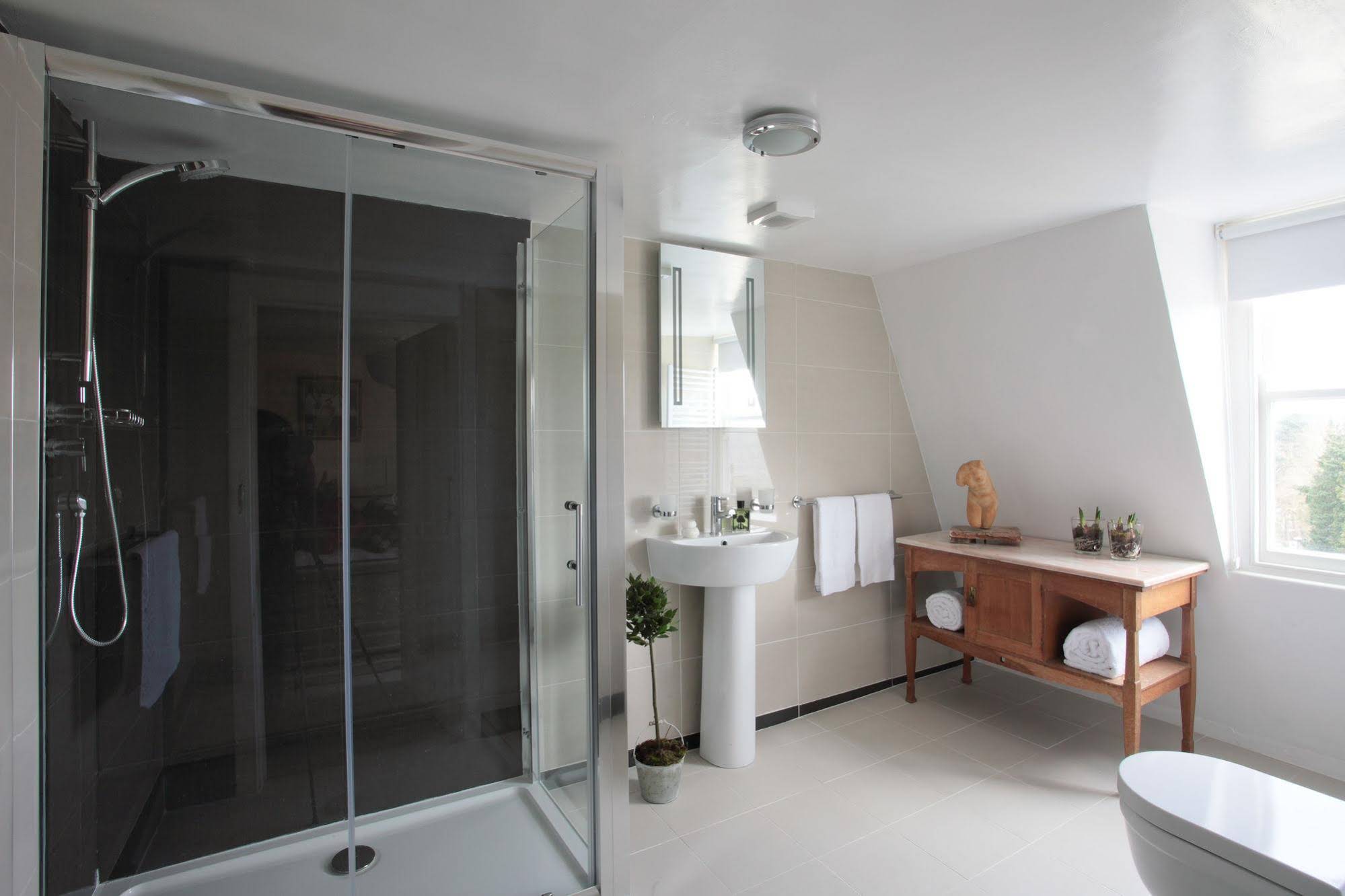 Hill House Bath