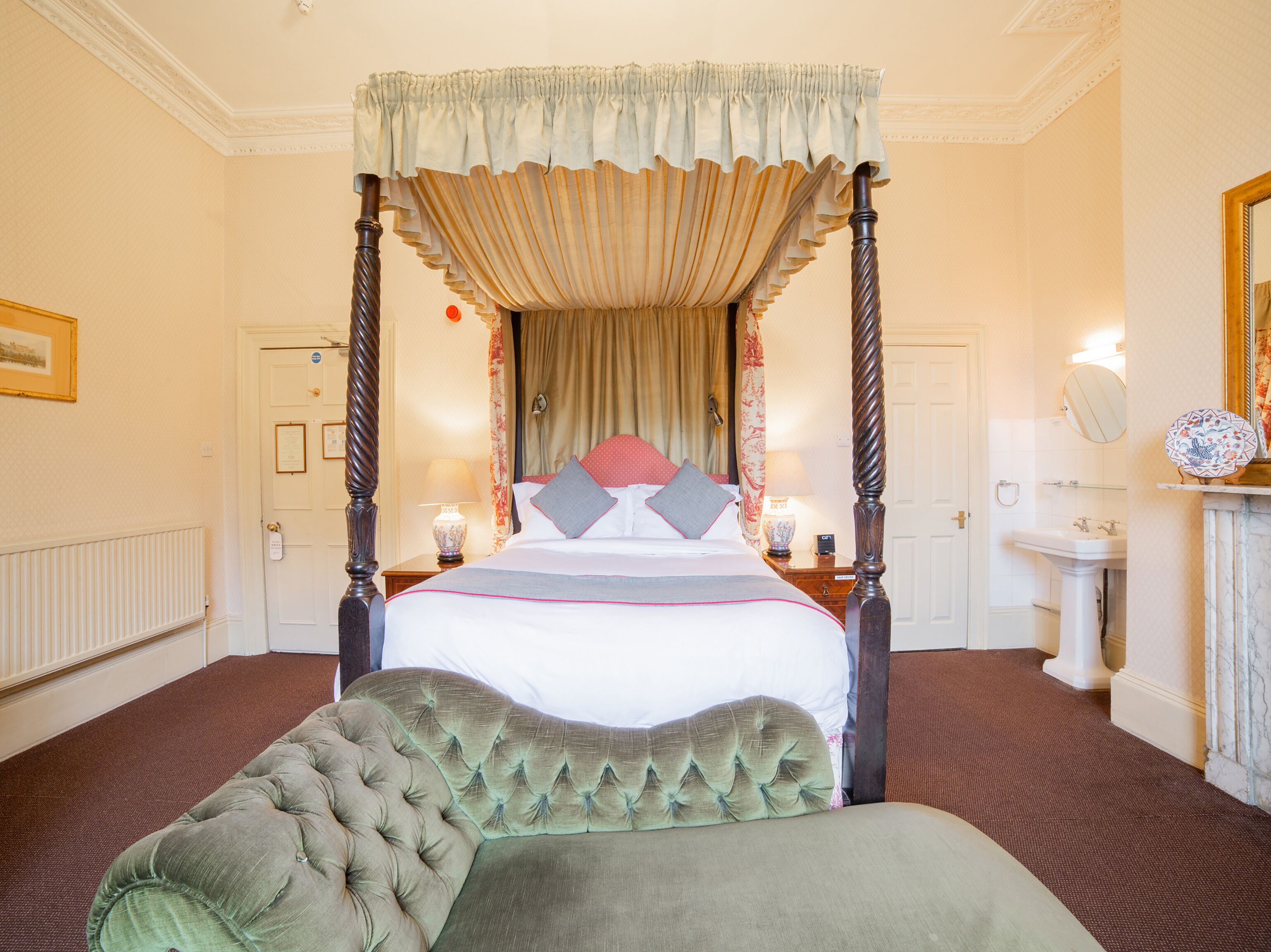 OYO Bailbrook Lodge, Bath