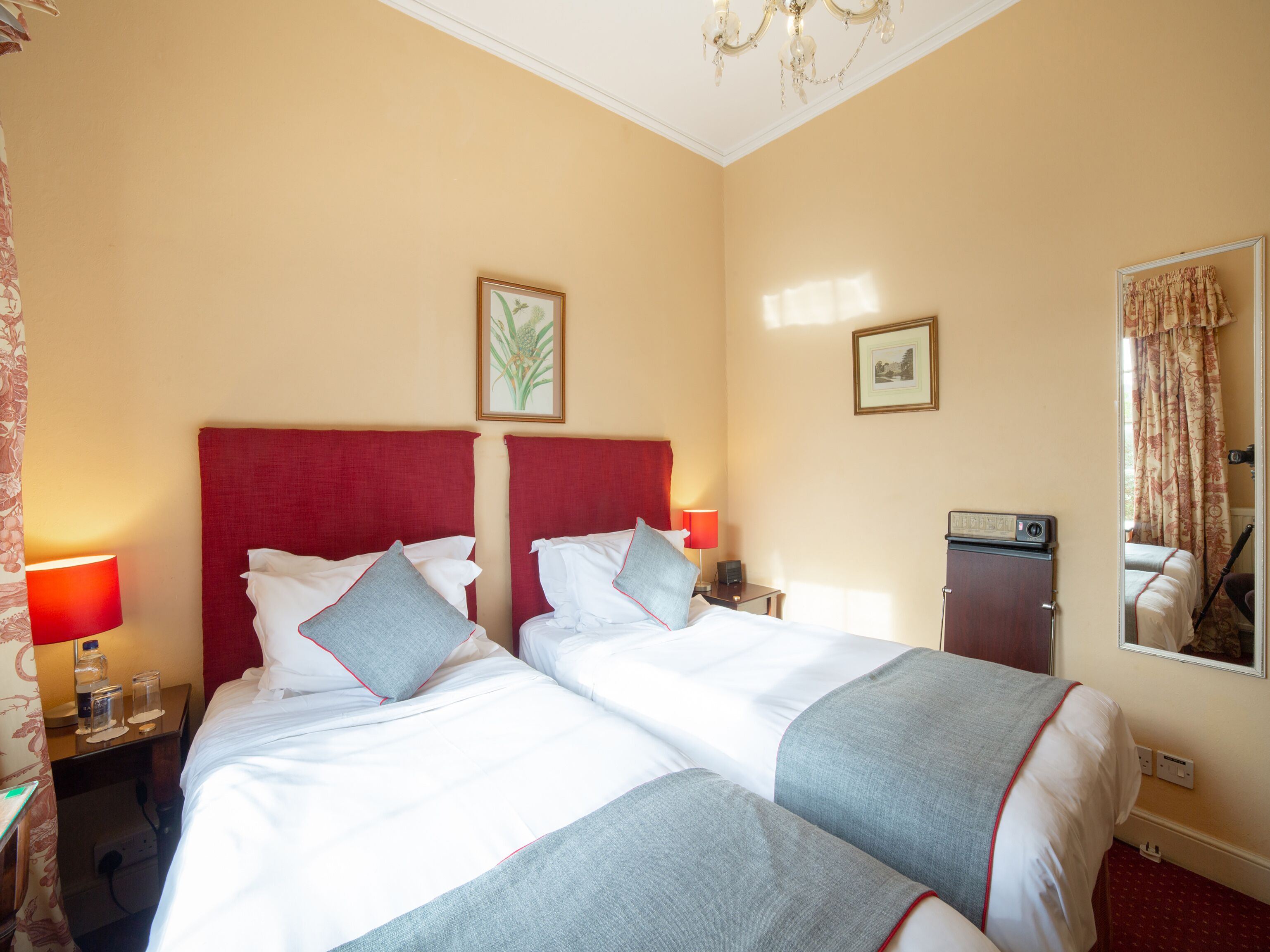 OYO Bailbrook Lodge, Bath