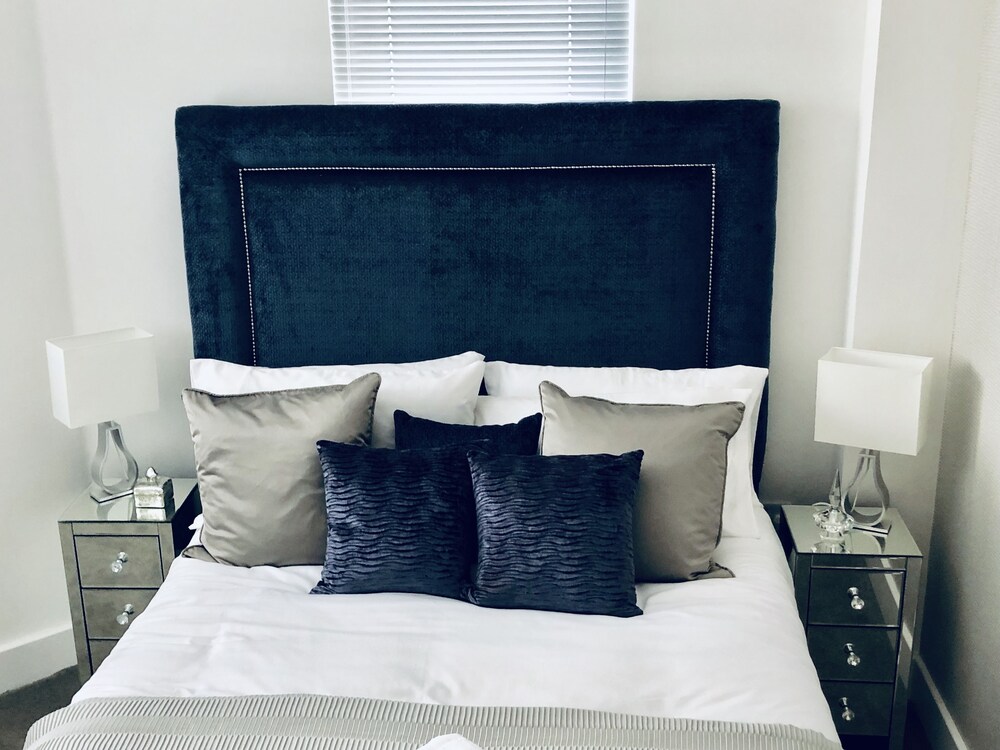 Snapos Luxury Serviced Apartments Meridian House Bedford