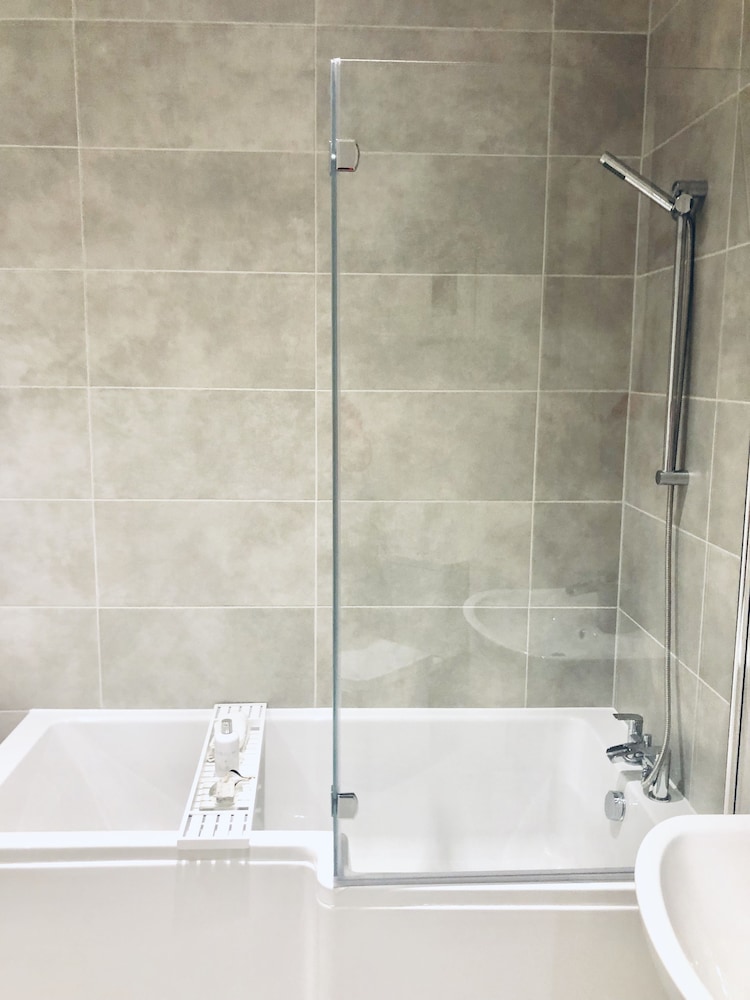 Snapos Luxury Serviced Apartments Meridian House Bedford