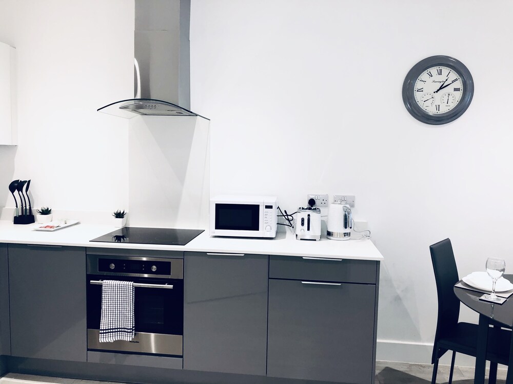 Snapos Luxury Serviced Apartments Meridian House Bedford
