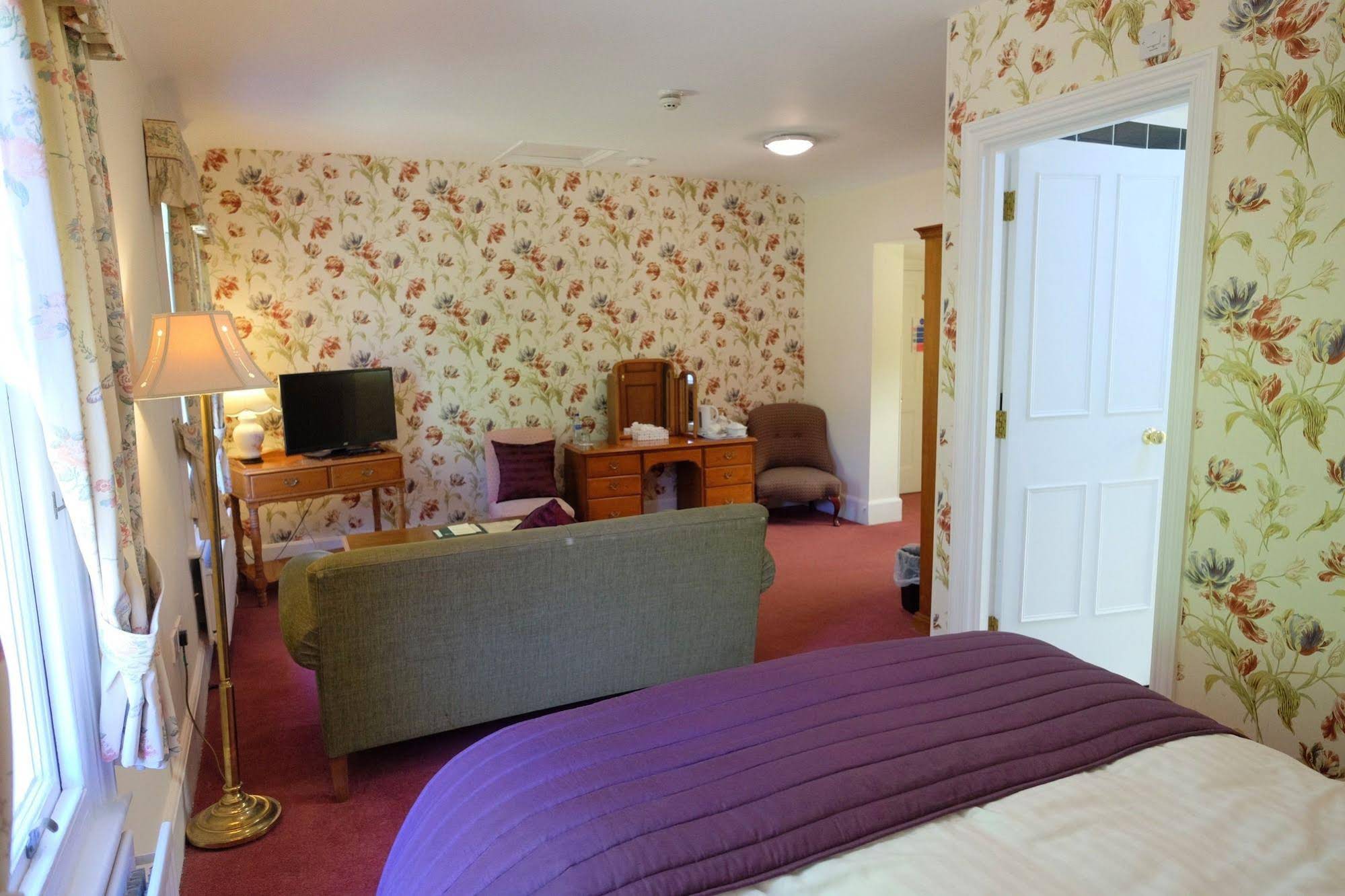 Woodlands Manor