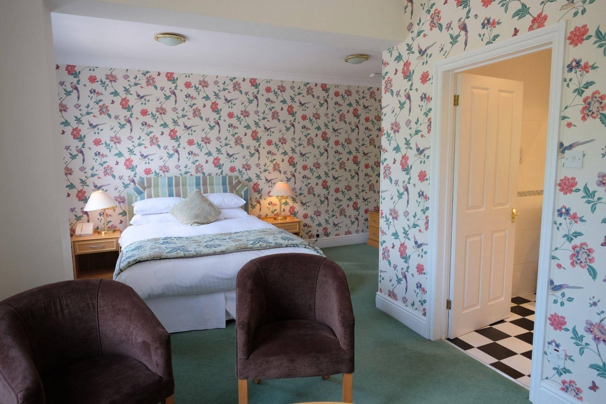 Woodlands Manor