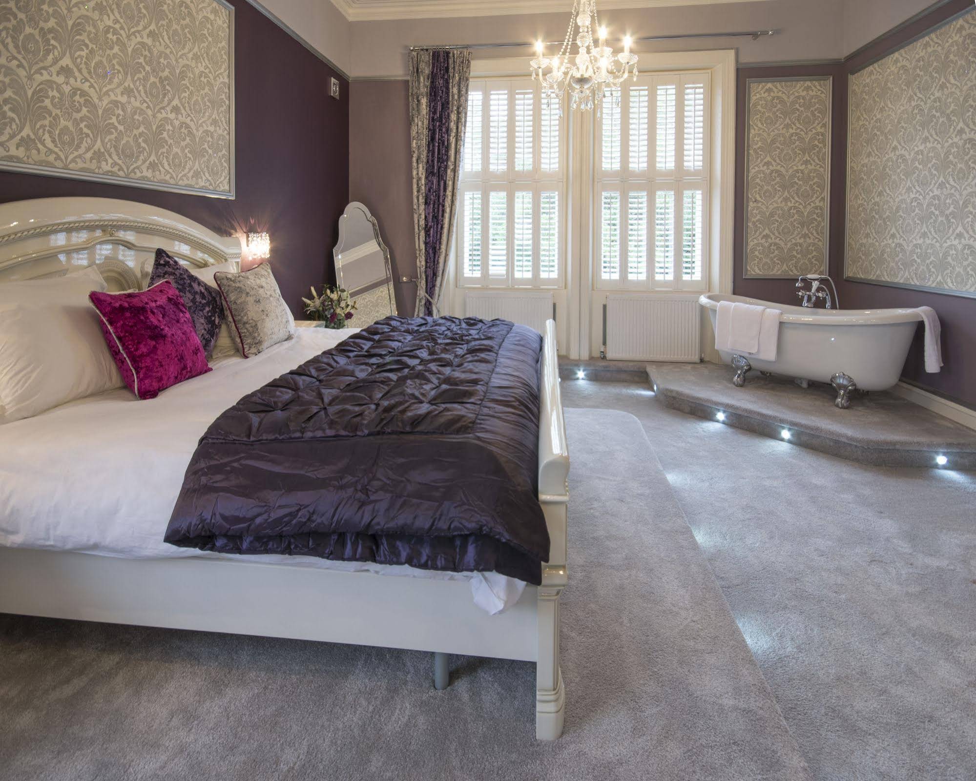 Derby Manor Hotel & Restaurant