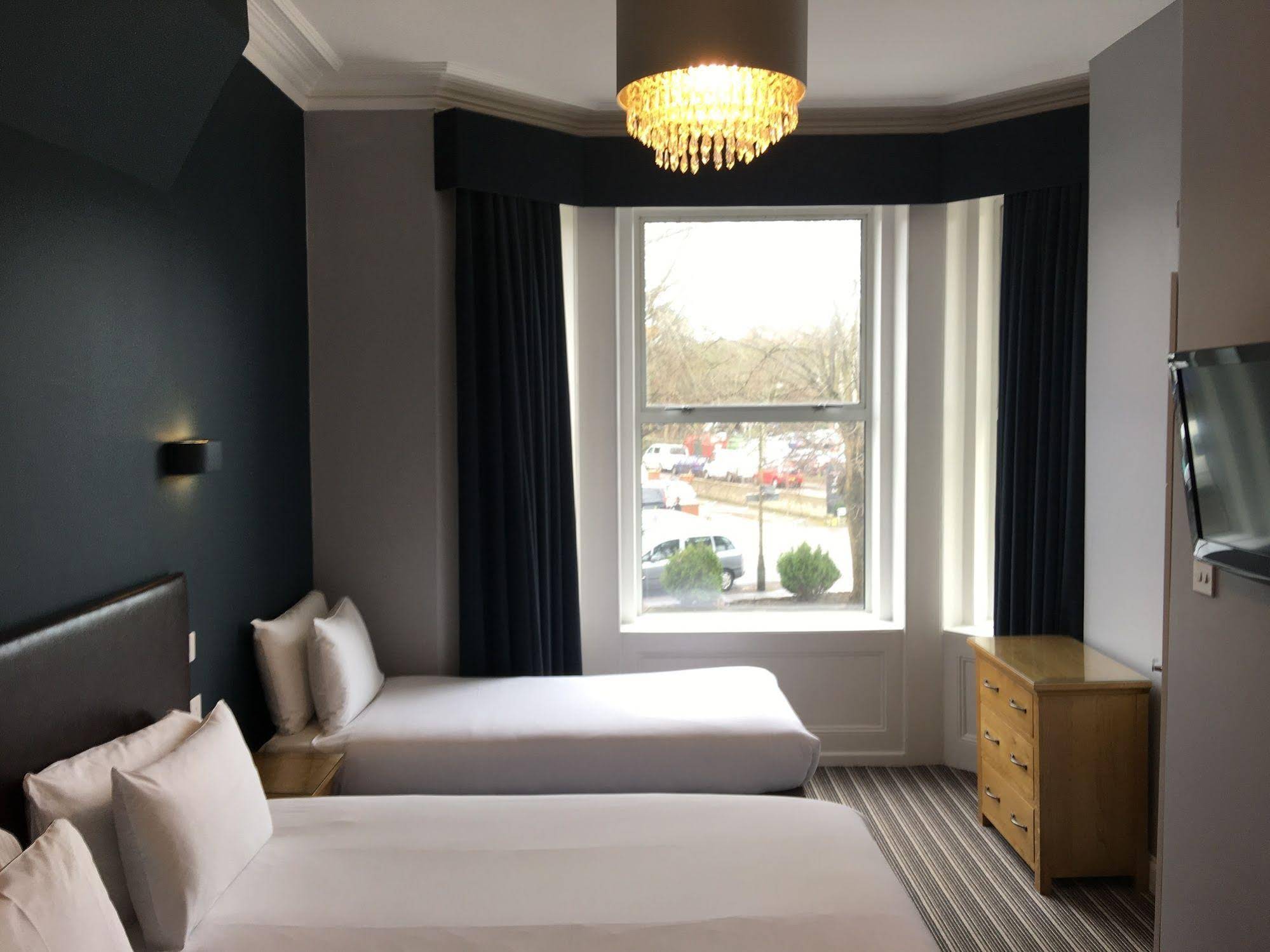 The Applewood Hotel