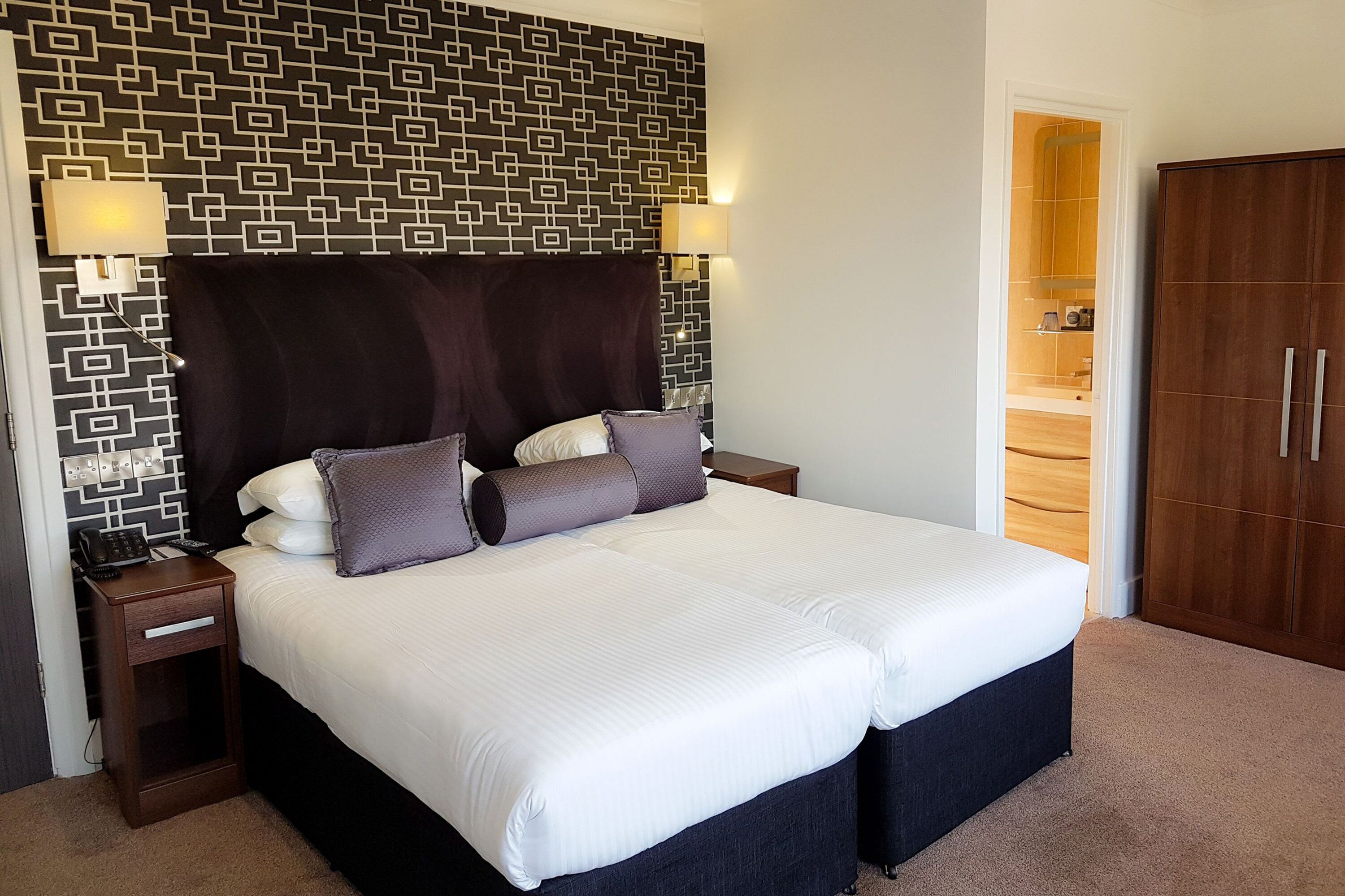 The Cumberland Hotel