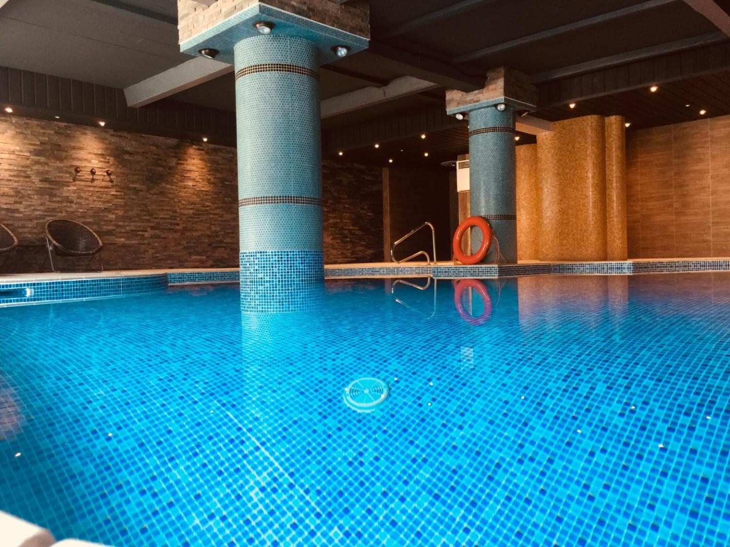 The Cumberland Hotel