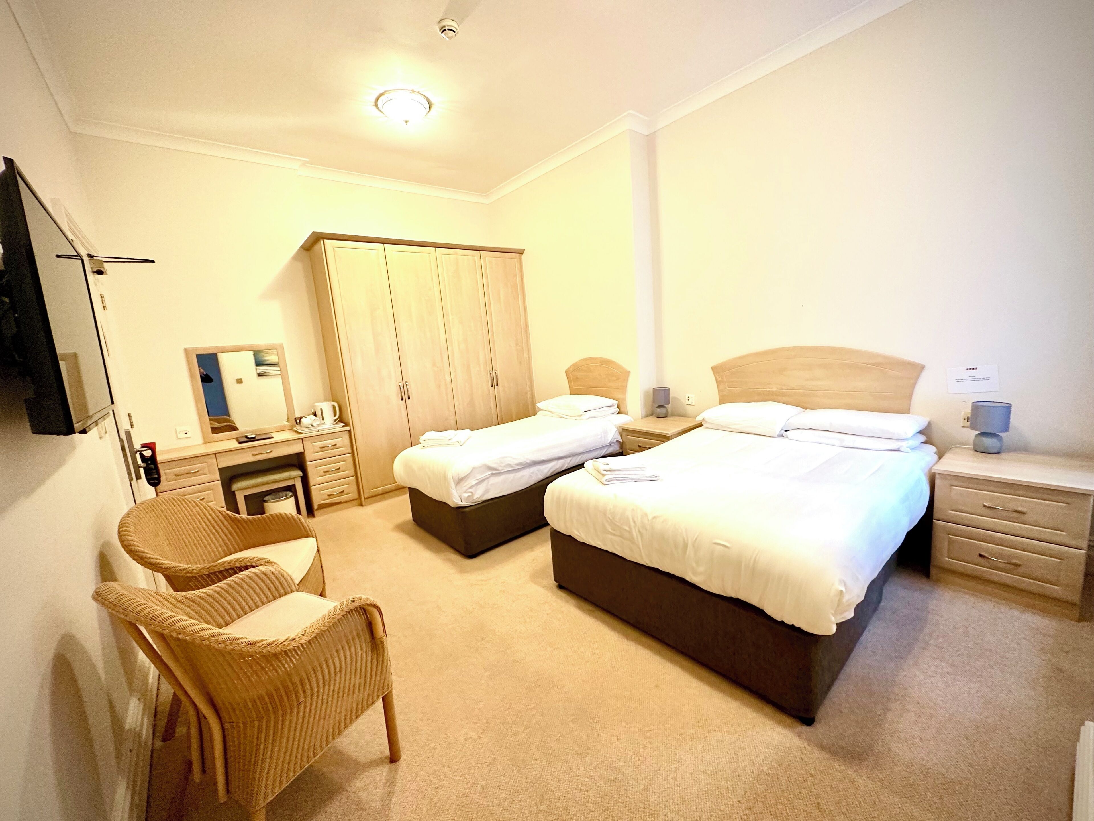 The Grove Hotel