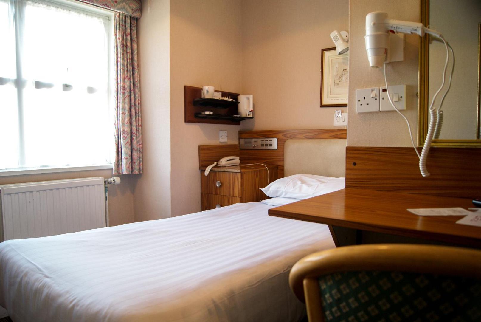 The Suncliff Hotel