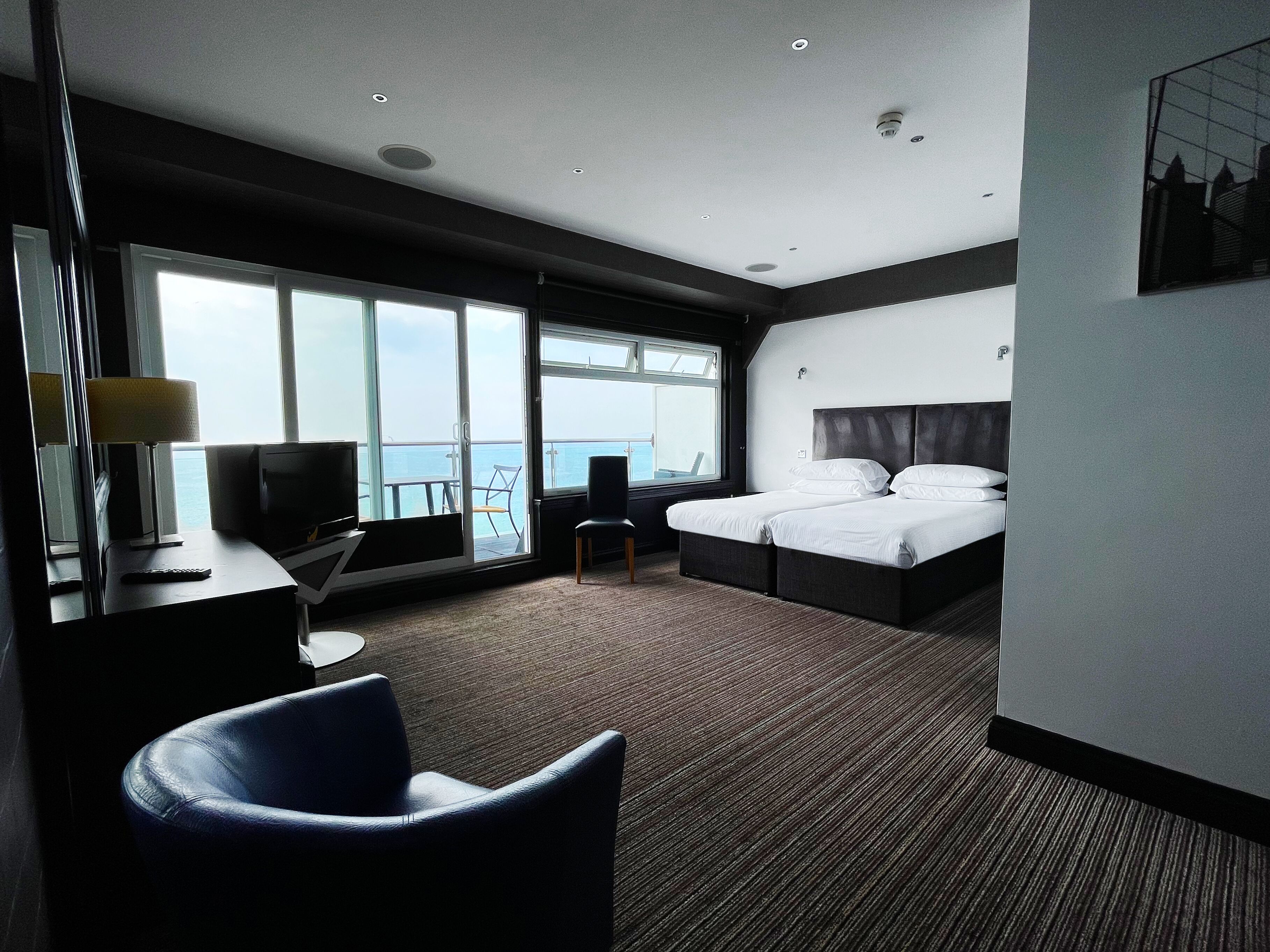 The Suncliff Hotel
