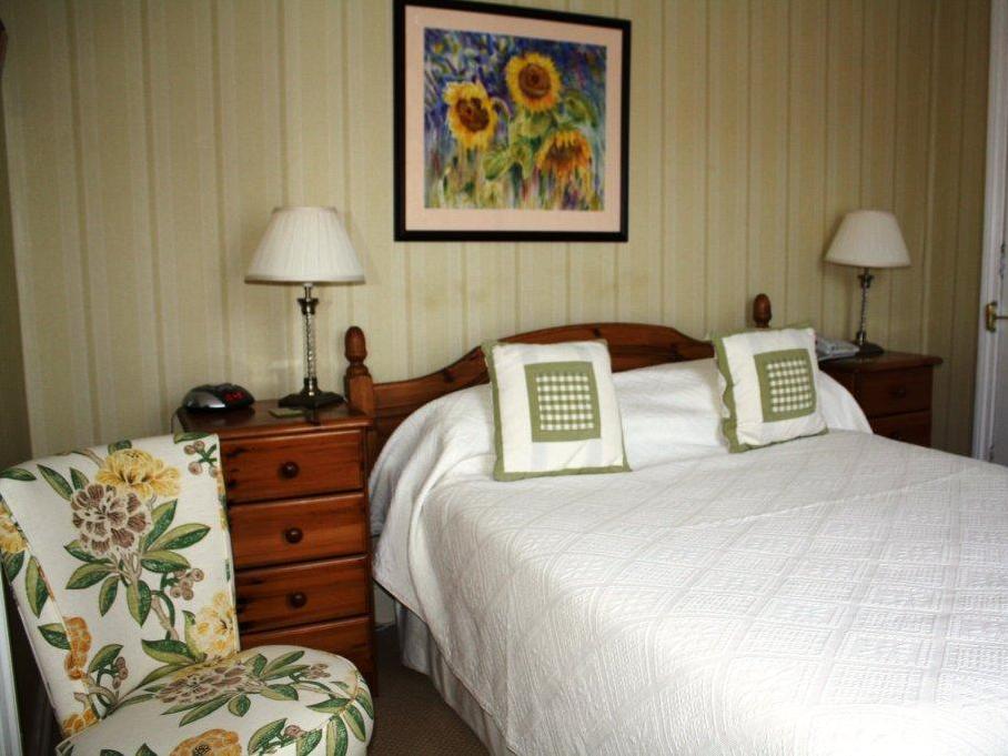 Woodlands Country House