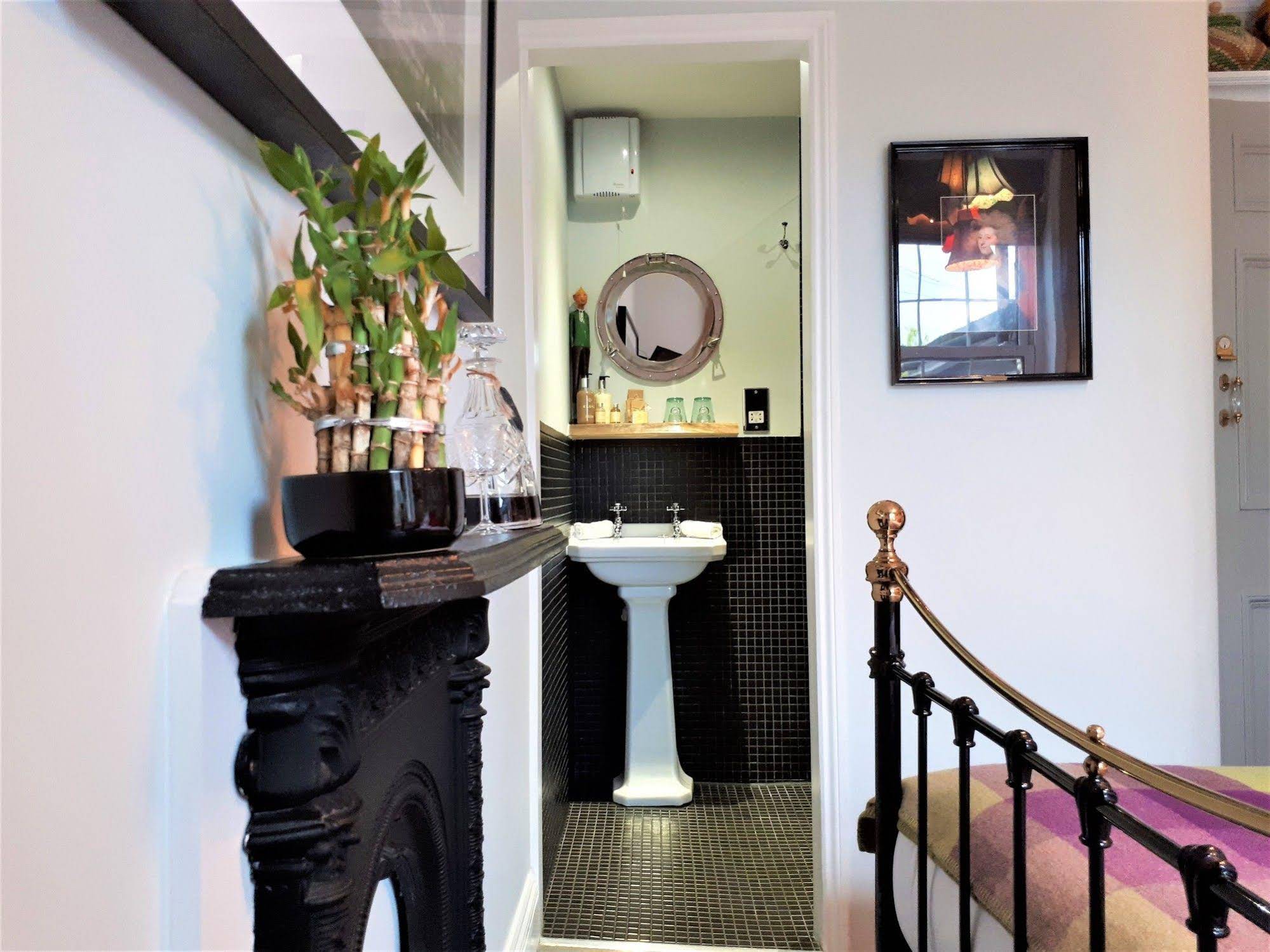 27 Brighton Guesthouse