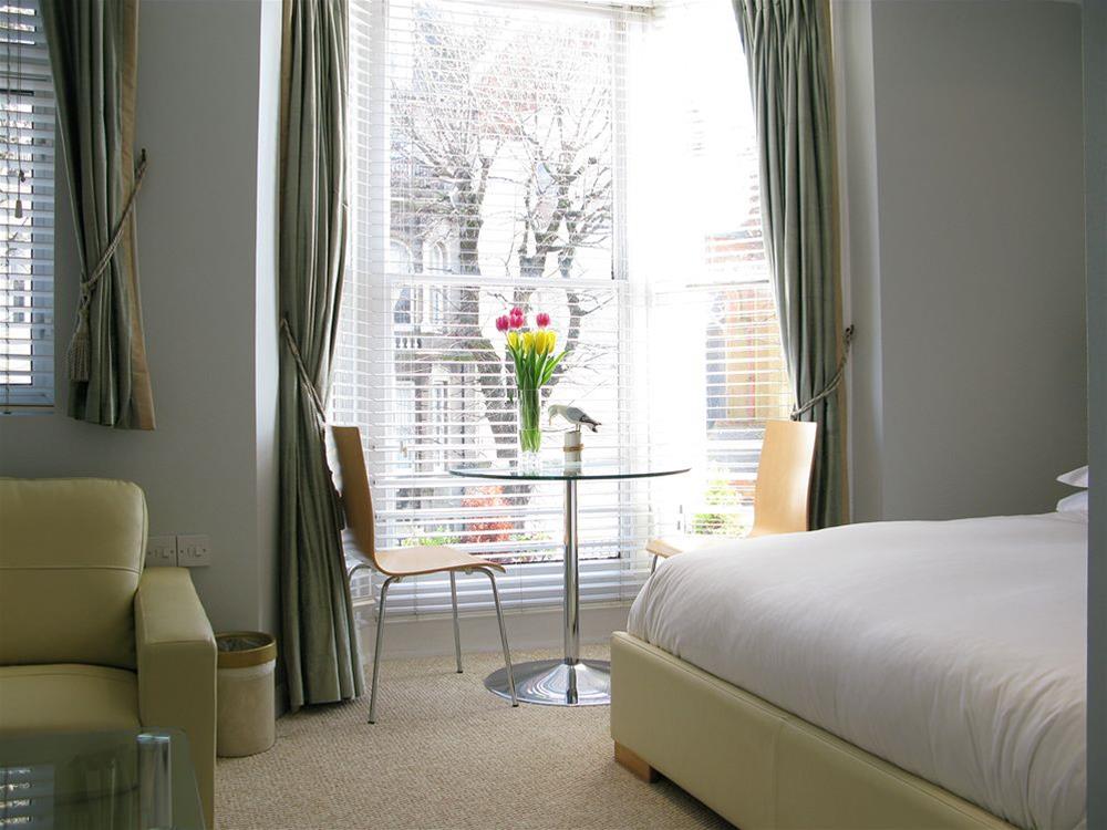 INNit Rooms Ocean Breeze